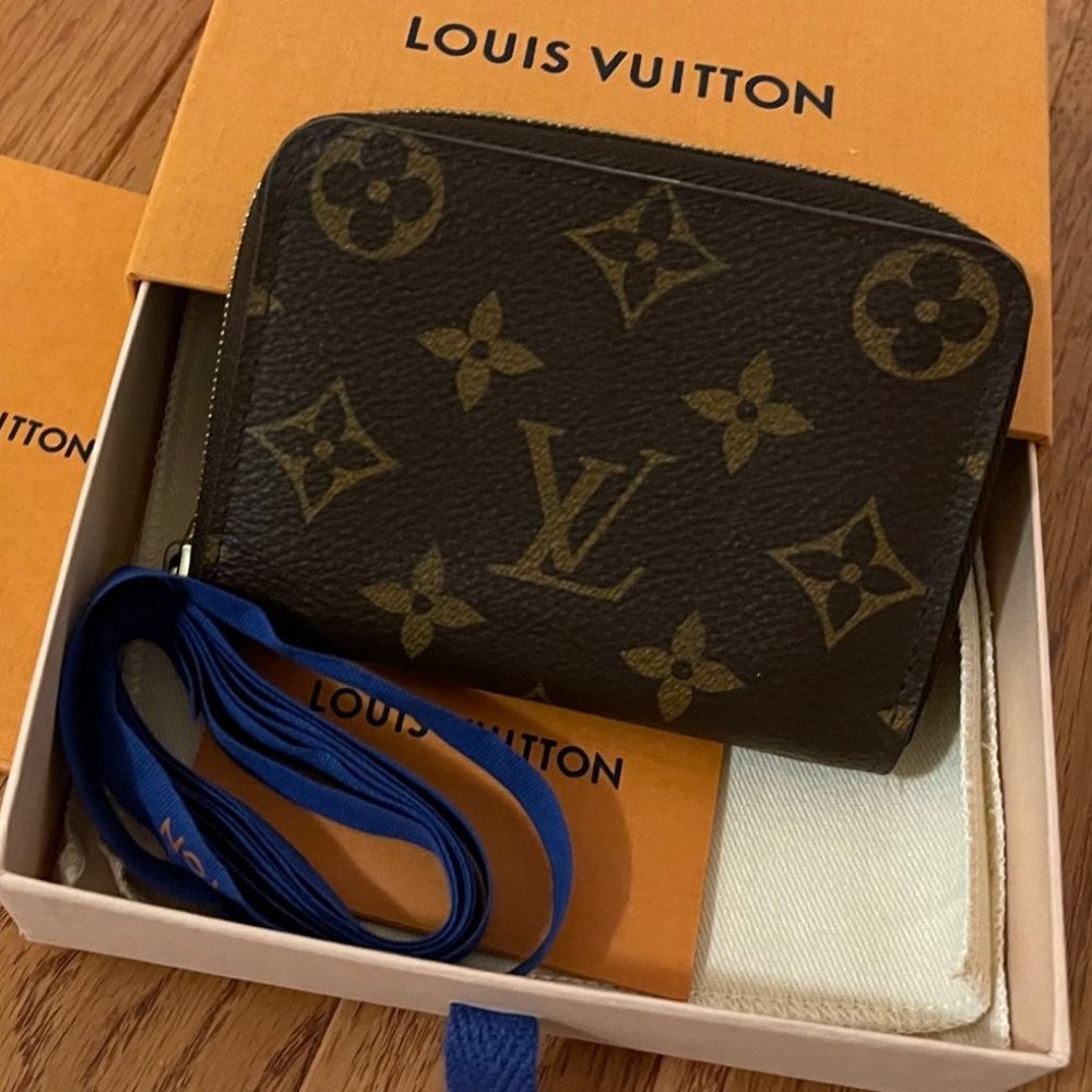 Louis Vuitton Monogram Zippy Coin Purse